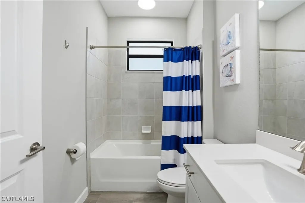 1384 Birdie Drive Naples FL 34120