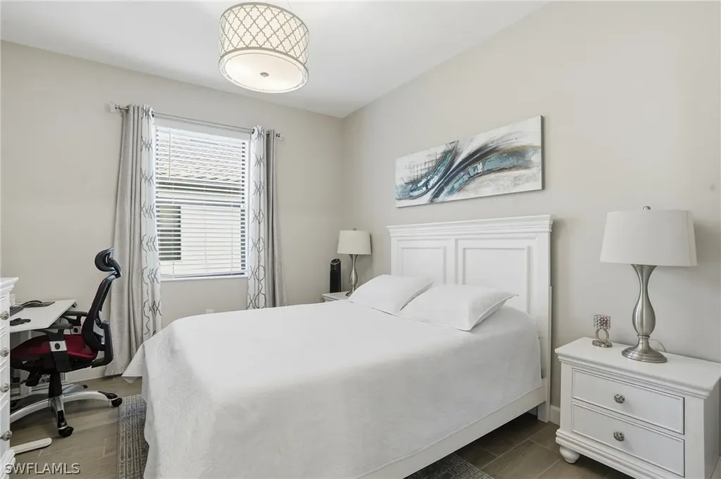 1384 Birdie Drive Naples FL 34120