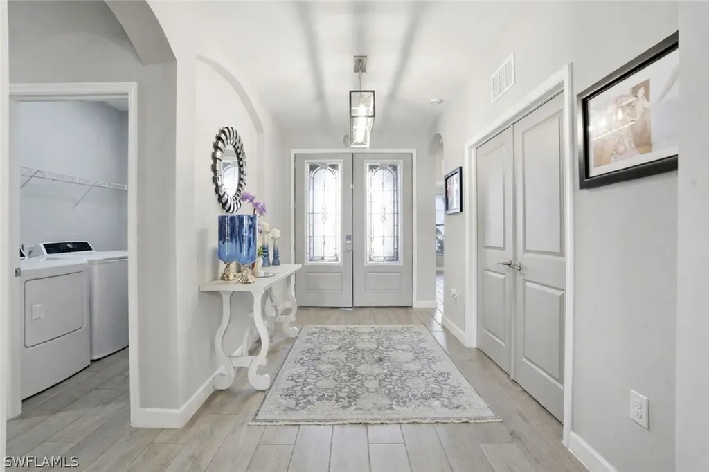 1384 Birdie Drive Naples FL 34120