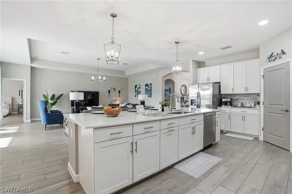 1384 Birdie Drive Naples FL 34120