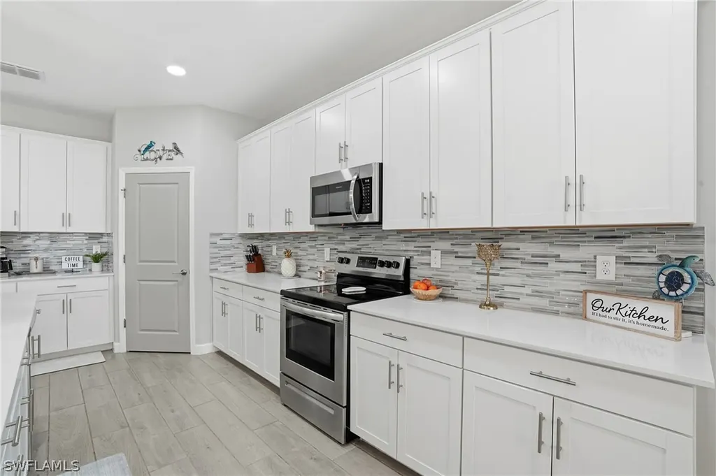 1384 Birdie Drive Naples FL 34120