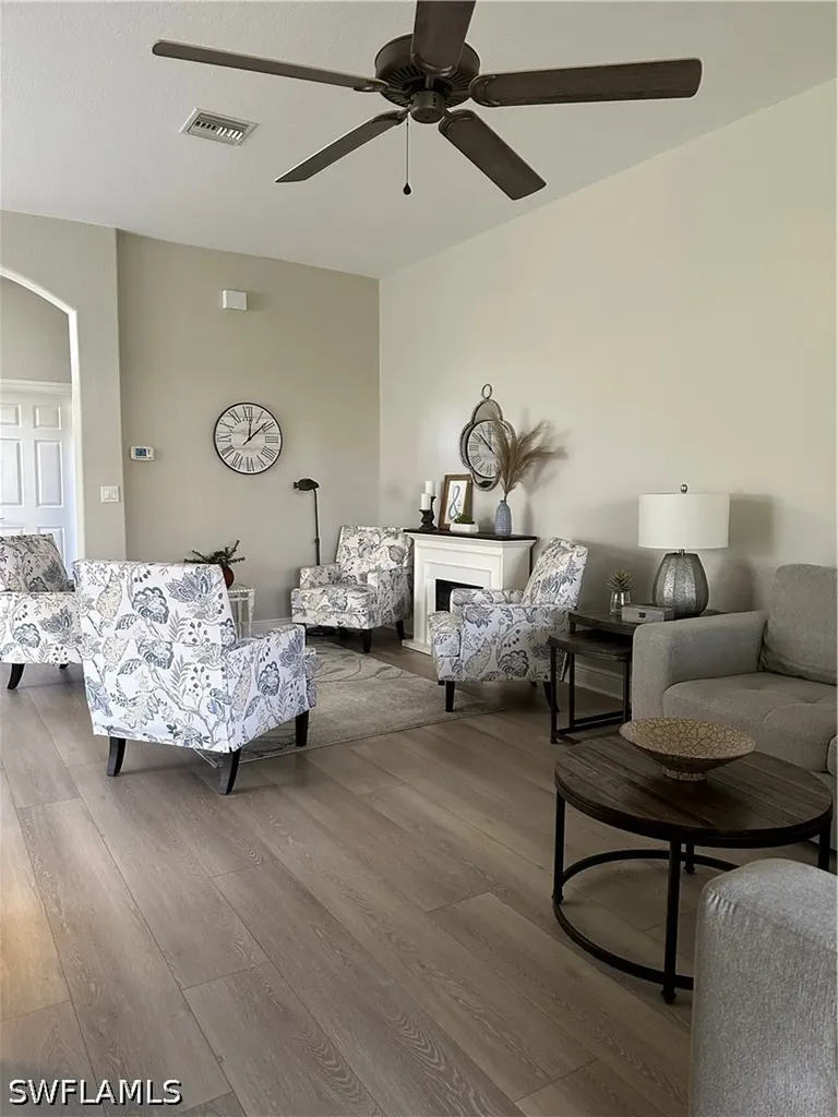 711 Vistana Circle Naples FL 34119