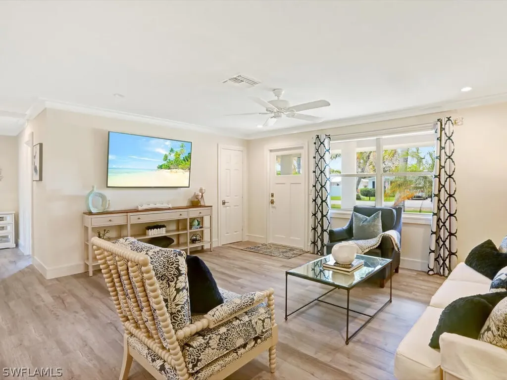 1279 10th Avenue N Naples FL 34102