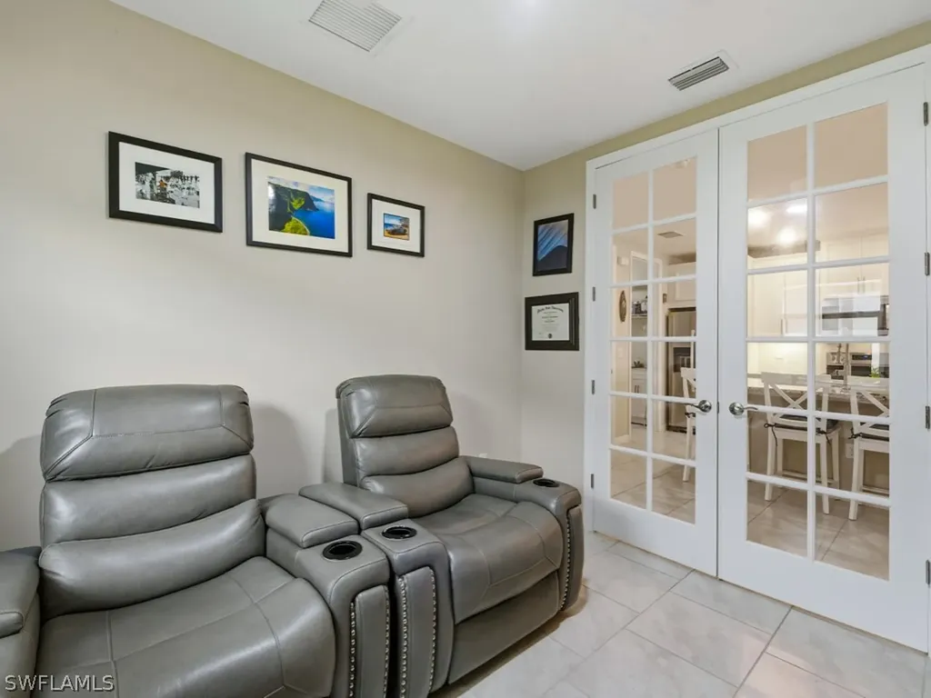 14591 Edgewater Circle Naples FL 34114