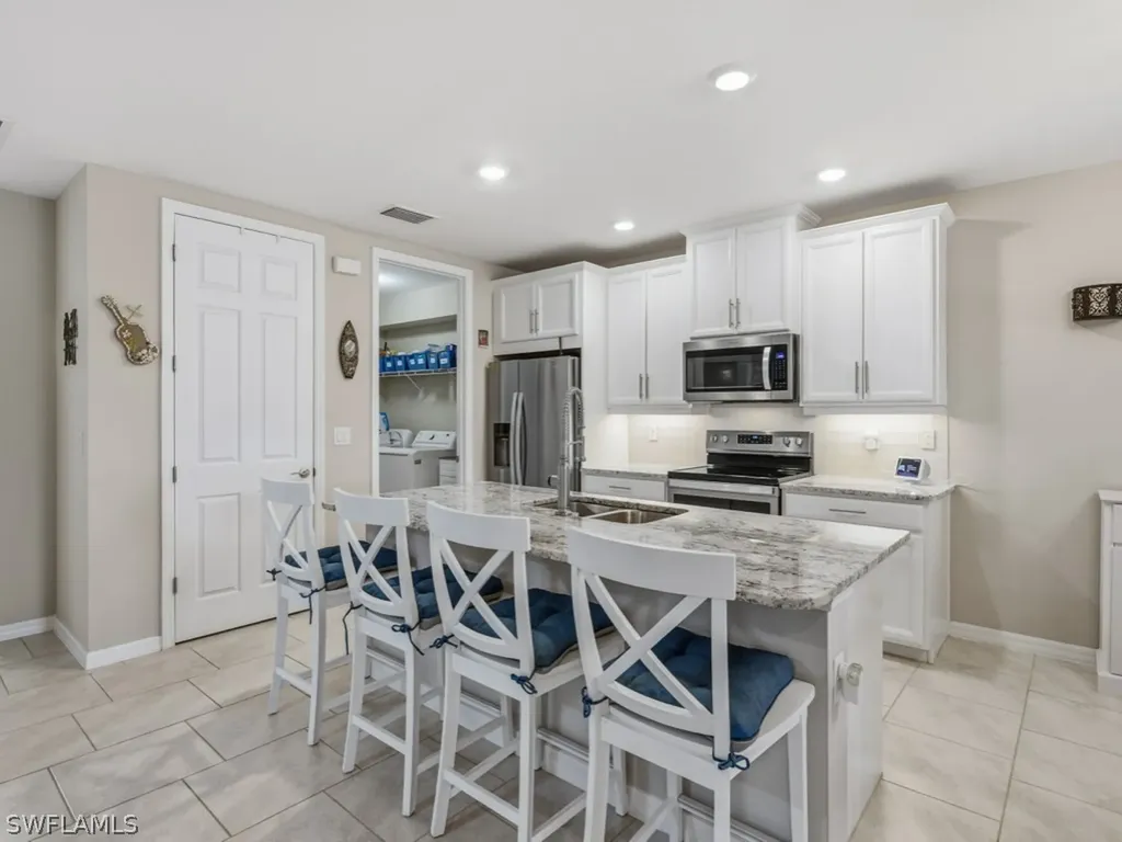 14591 Edgewater Circle Naples FL 34114