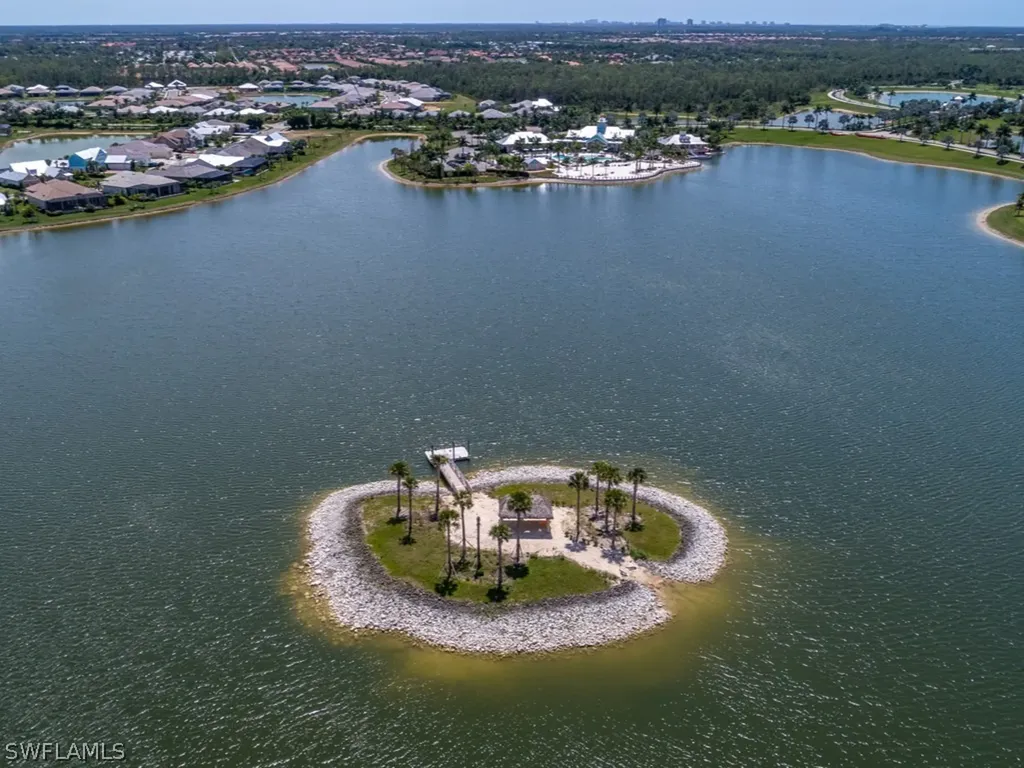 14591 Edgewater Circle Naples FL 34114