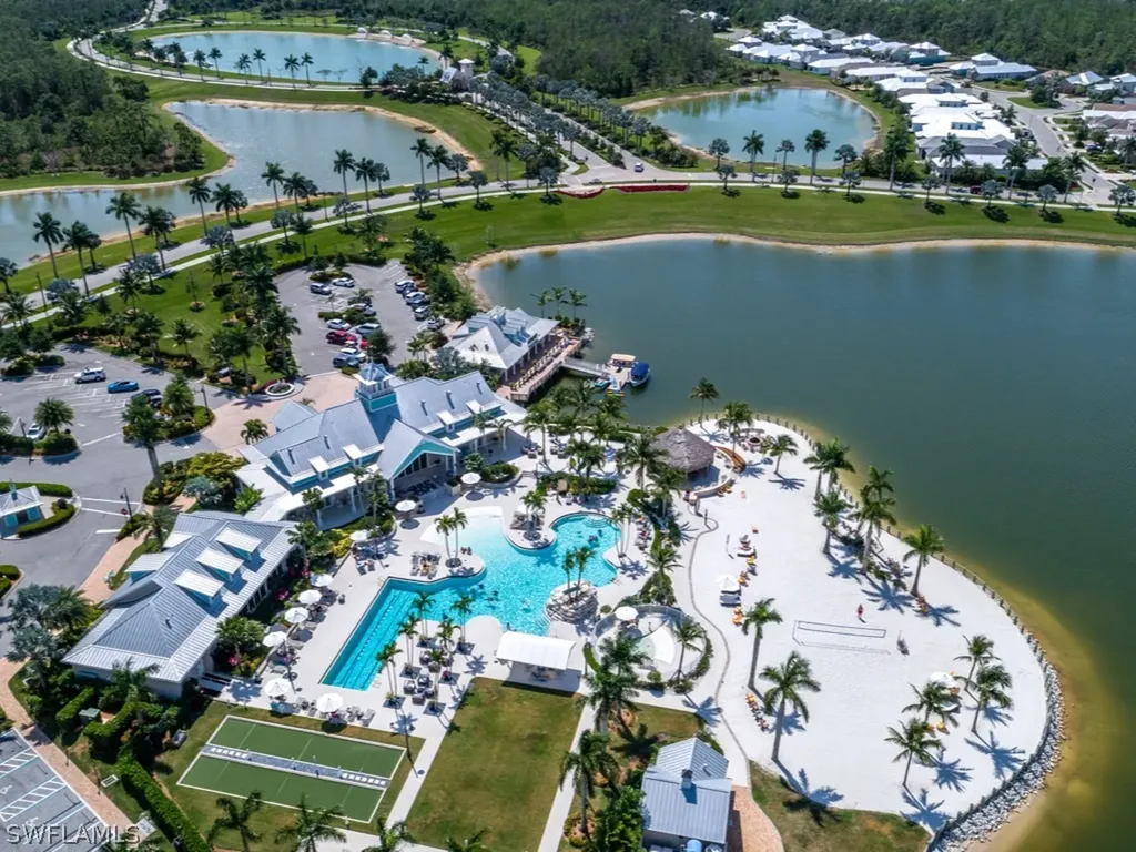 14591 Edgewater Circle Naples FL 34114