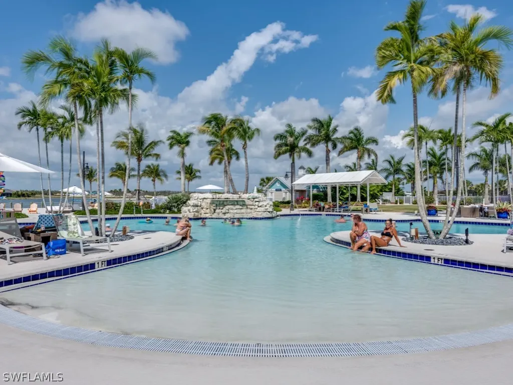 14591 Edgewater Circle Naples FL 34114