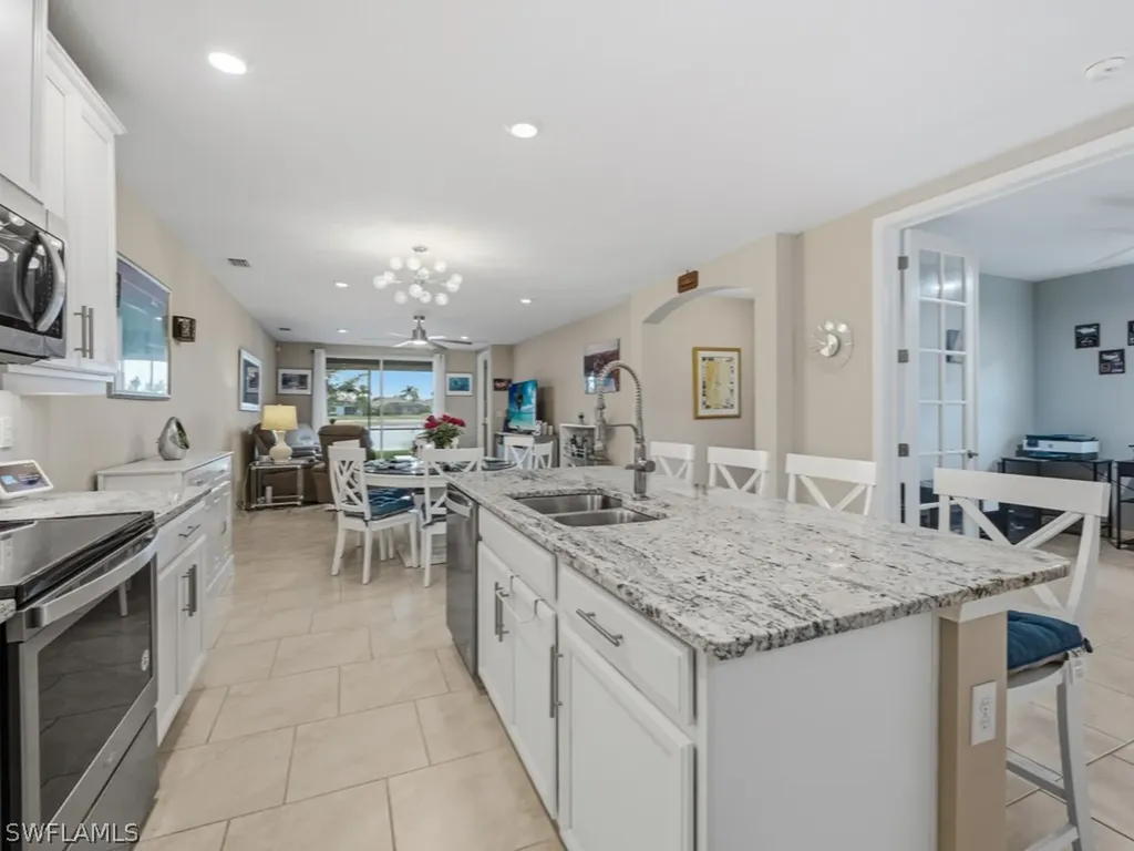 14591 Edgewater Circle Naples FL 34114