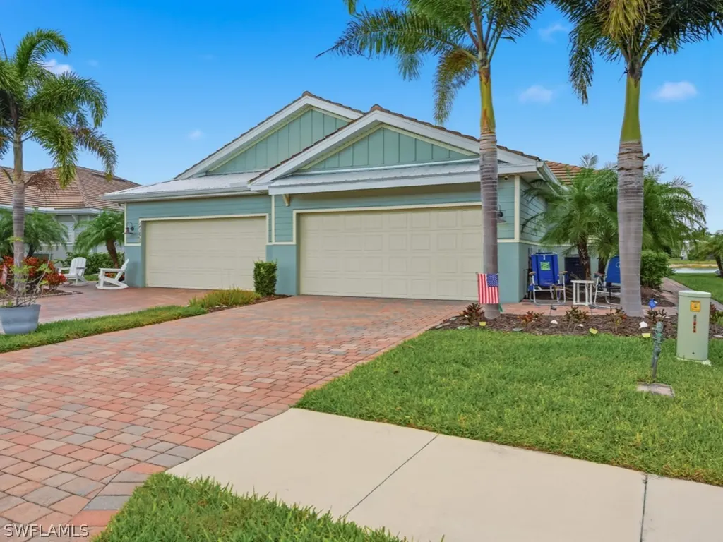 14591 Edgewater Circle Naples FL 34114