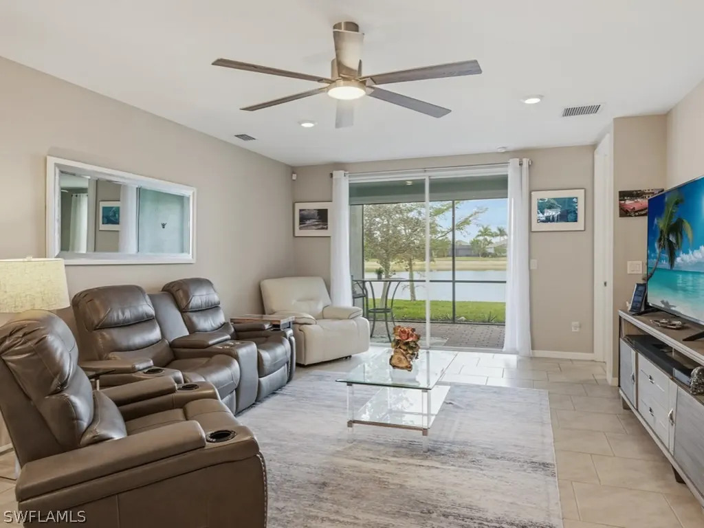 14591 Edgewater Circle Naples FL 34114