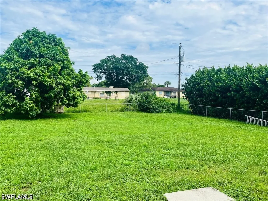 803 Monroe Drive Lehigh Acres FL 33936