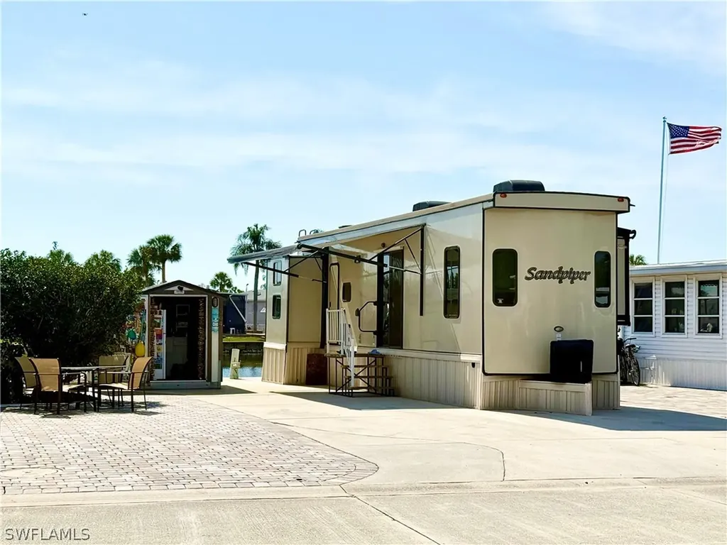 564 Cattleya Refuge Naples FL 34114