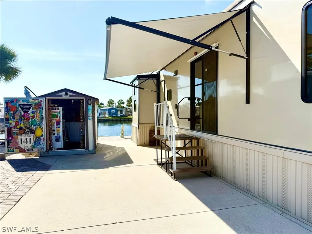 564 Cattleya Refuge Naples FL 34114