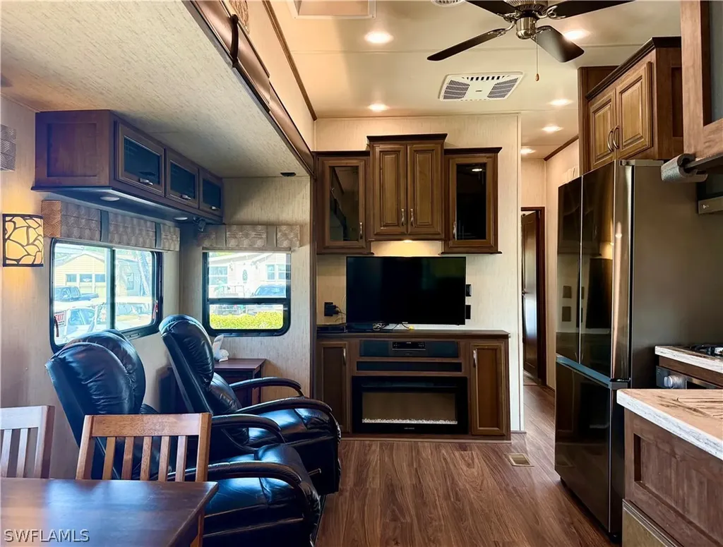 564 Cattleya Refuge Naples FL 34114