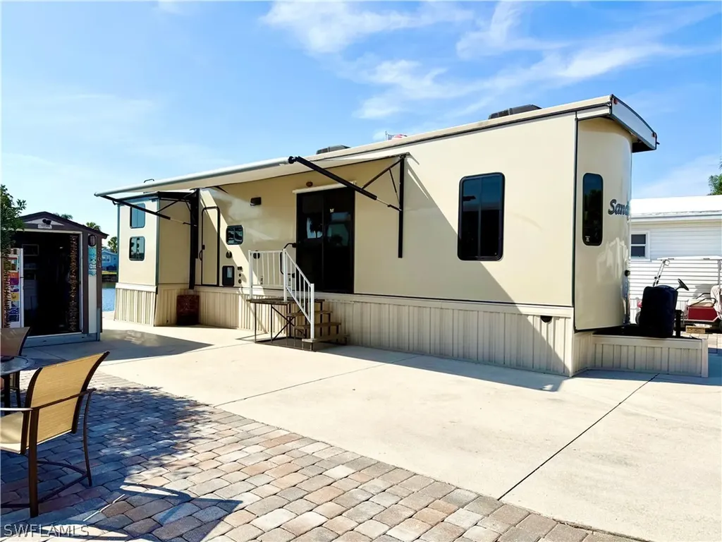 564 Cattleya Refuge Naples FL 34114