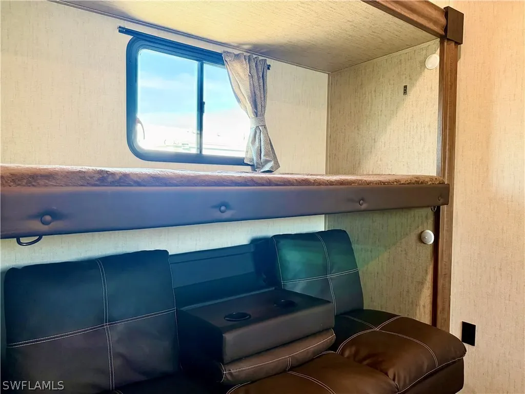 564 Cattleya Refuge Naples FL 34114