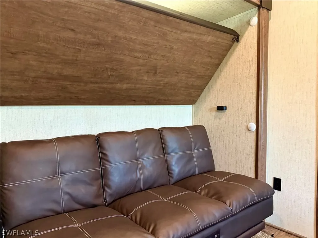 564 Cattleya Refuge Naples FL 34114