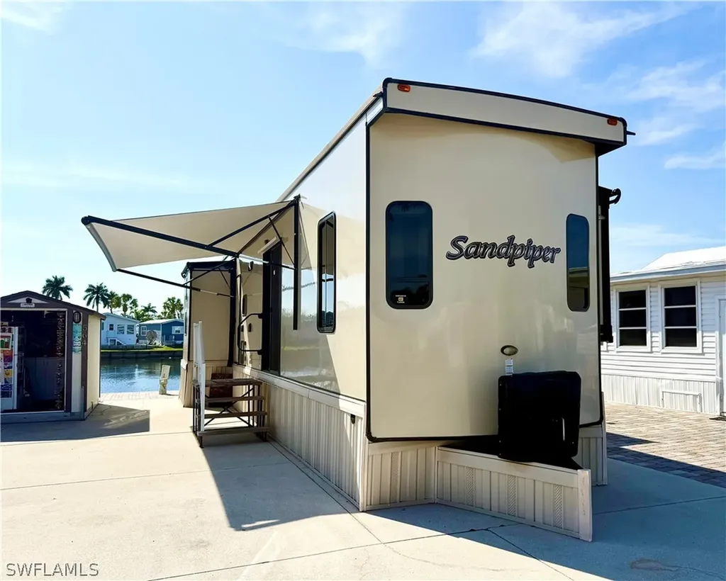 564 Cattleya Refuge Naples FL 34114