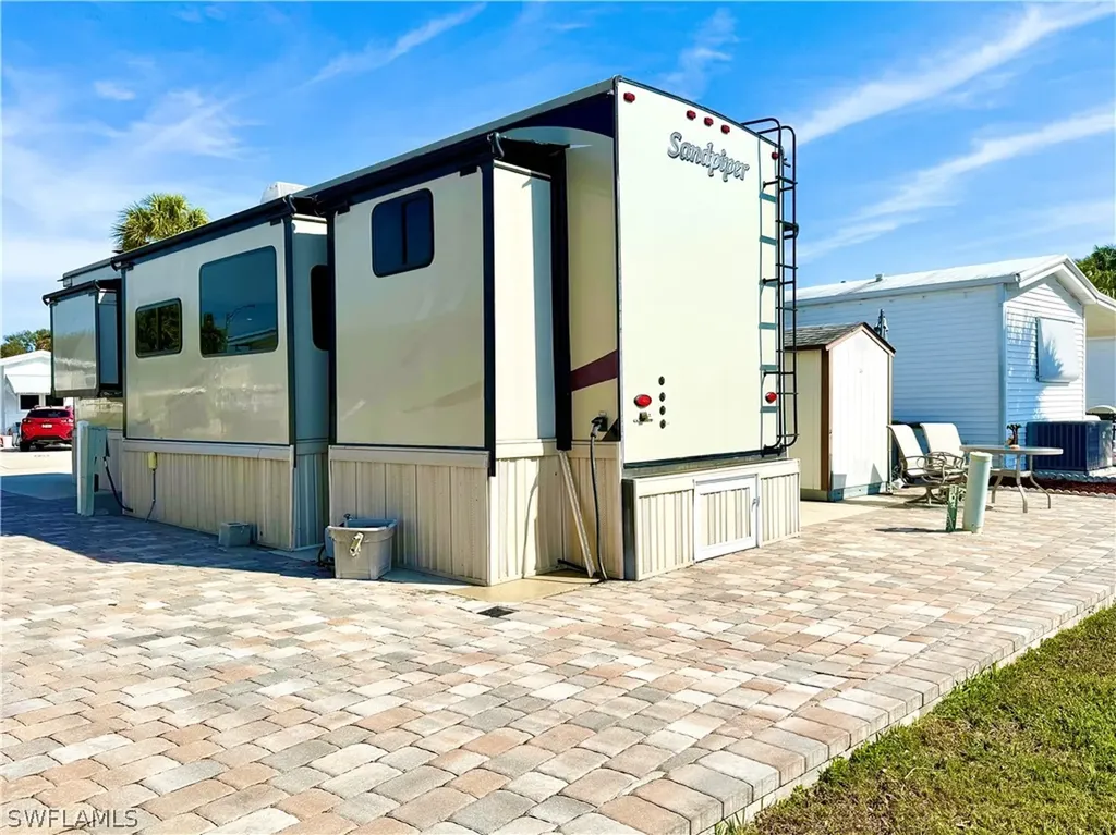 564 Cattleya Refuge Naples FL 34114