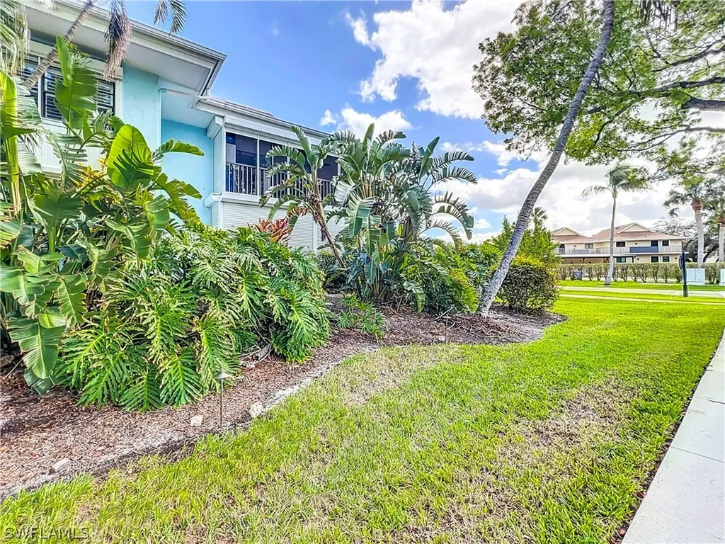 1065 8th Street S Naples FL 34102