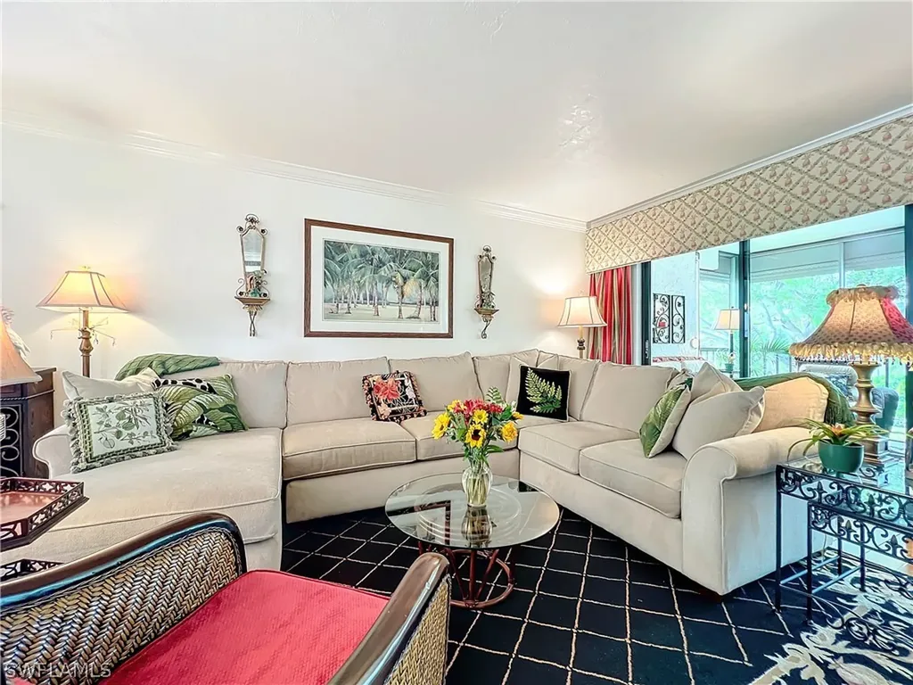 1065 8th Street S Naples FL 34102