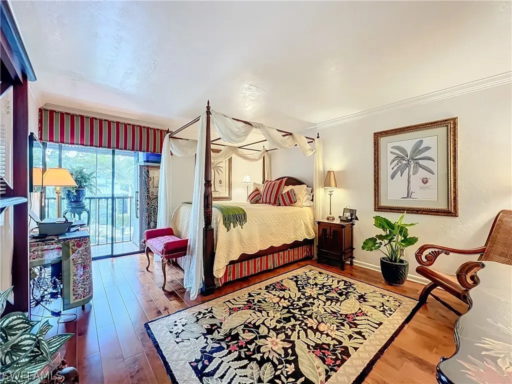 1065 8th Street S Naples FL 34102