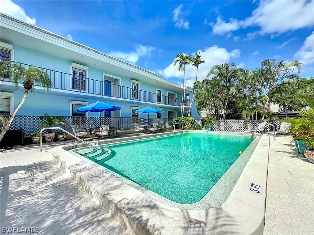 1065 8th Street S Naples FL 34102