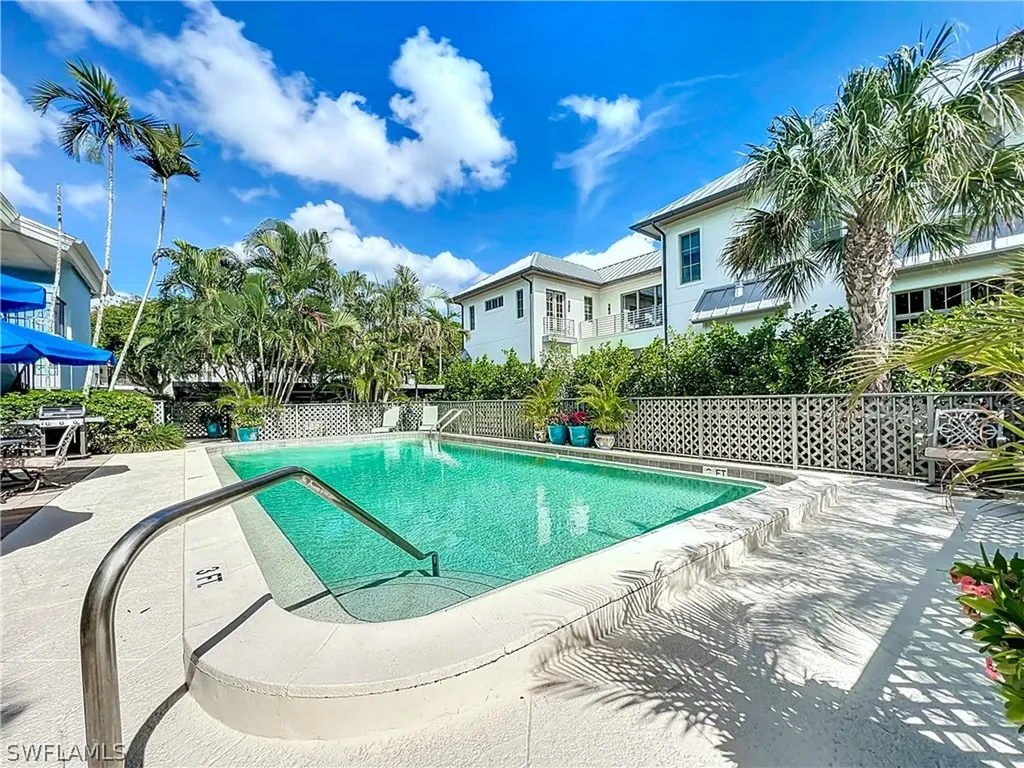 1065 8th Street S Naples FL 34102