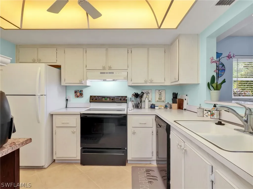 3150 Binnacle Drive Naples FL 34103