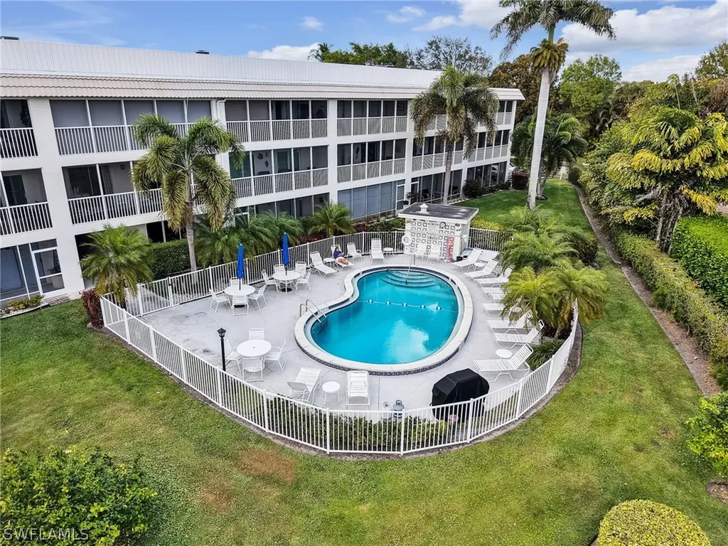 3150 Binnacle Drive Naples FL 34103
