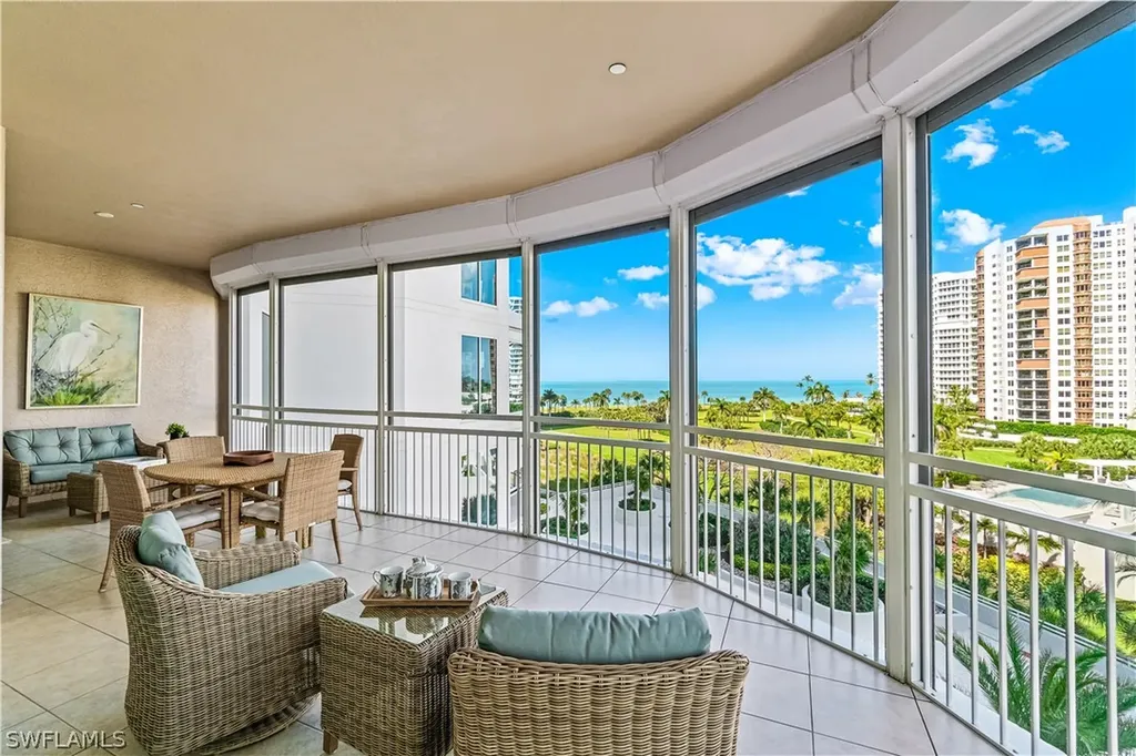 Naples FL, 4151 Gulf Shore Boulevard N, Unit 605