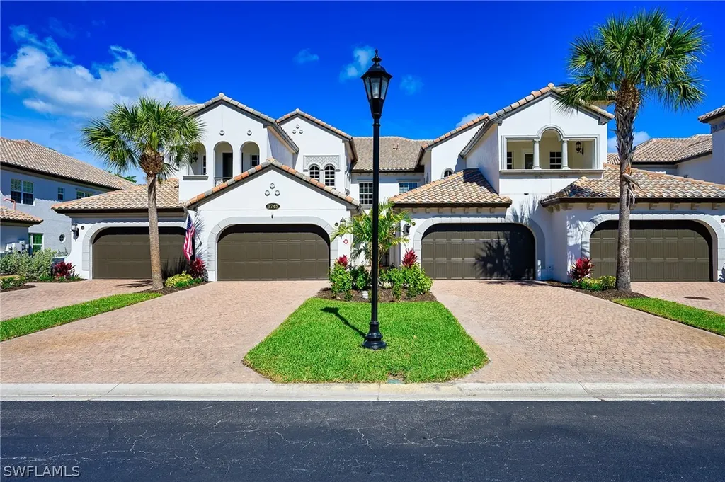 3745 Montreux Lane Naples FL 34114
