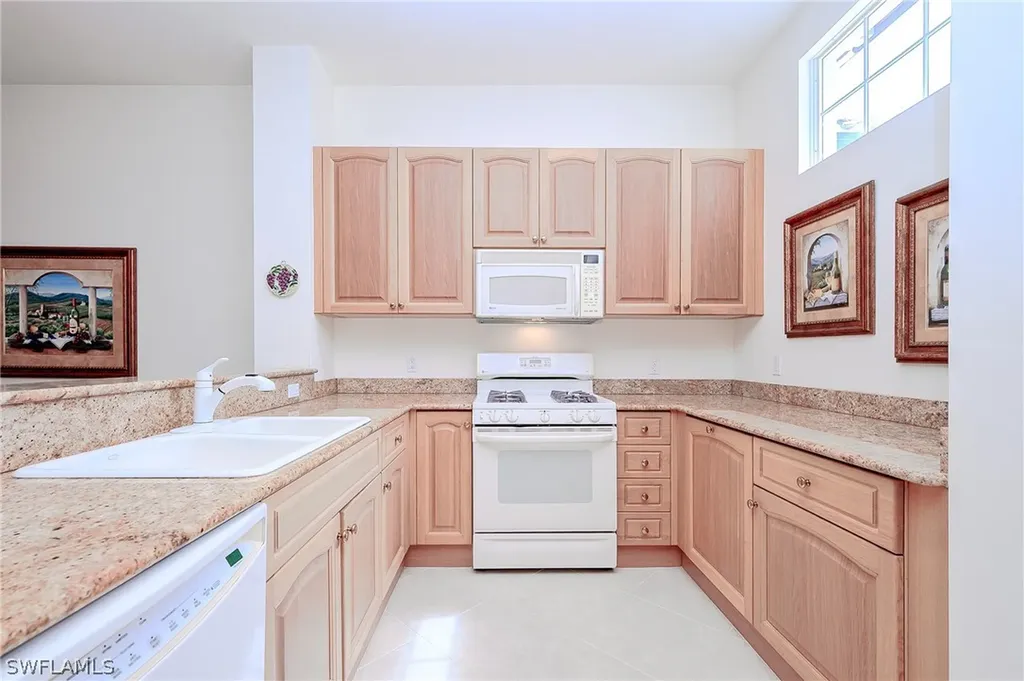 3745 Montreux Lane Naples FL 34114