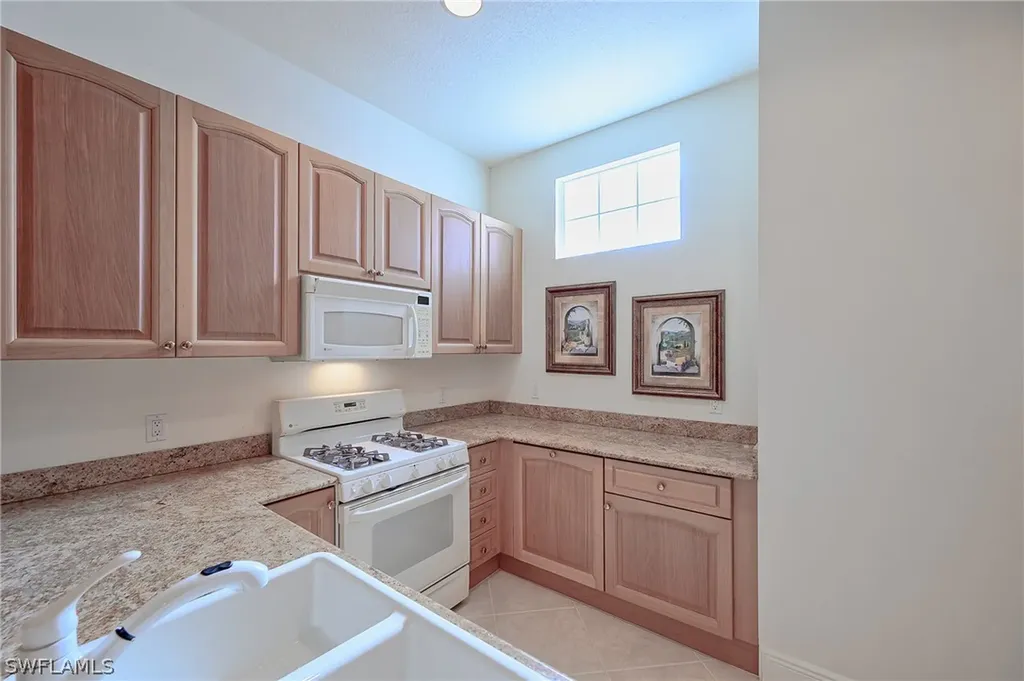 3745 Montreux Lane Naples FL 34114