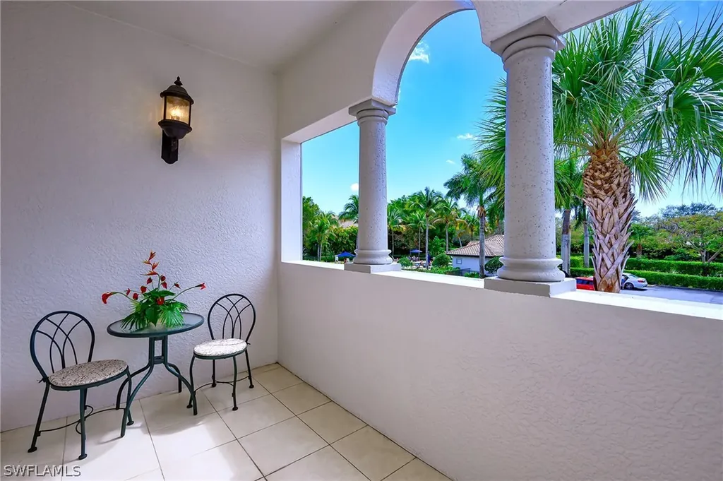 3745 Montreux Lane Naples FL 34114