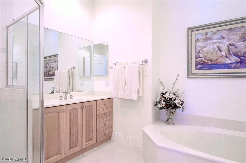 3745 Montreux Lane Naples FL 34114