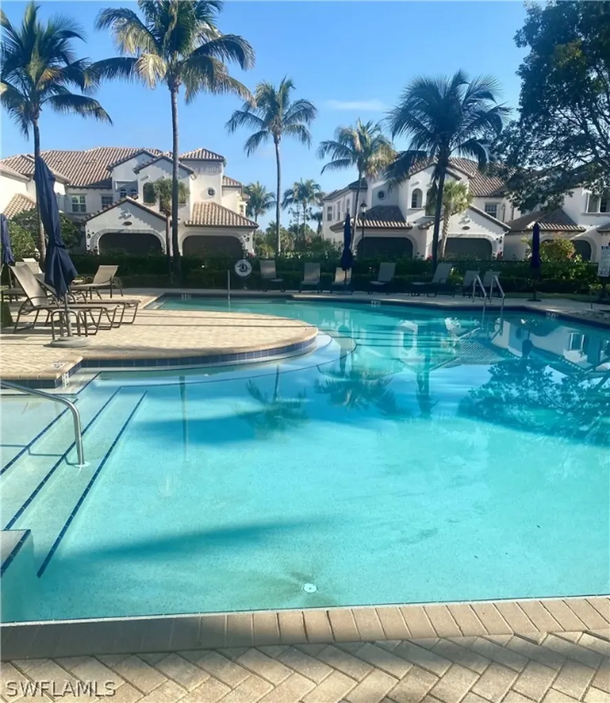 3745 Montreux Lane Naples FL 34114