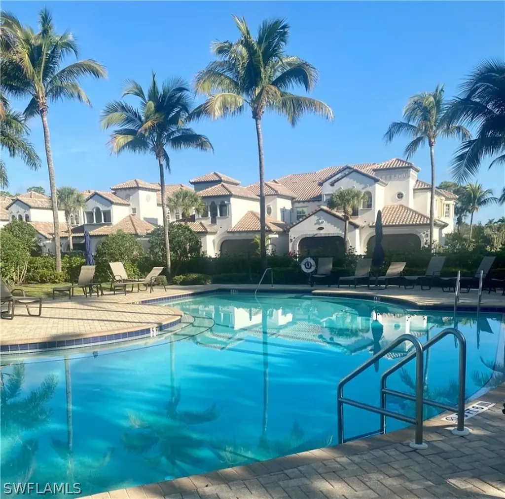 3745 Montreux Lane Naples FL 34114