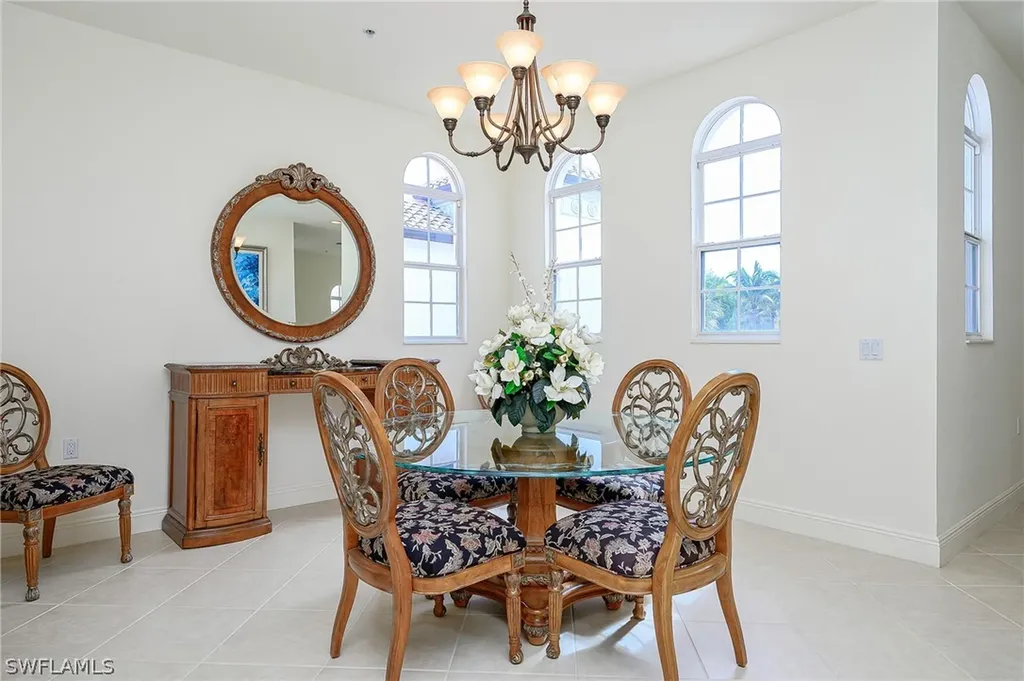 3745 Montreux Lane Naples FL 34114