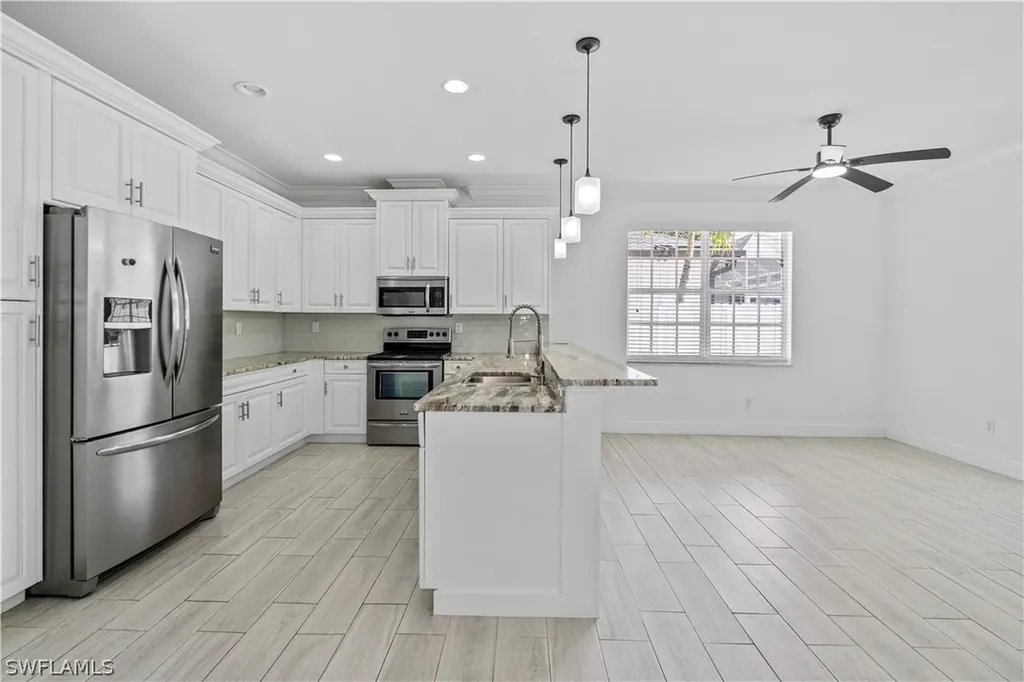 183 7th Street Naples FL 34113