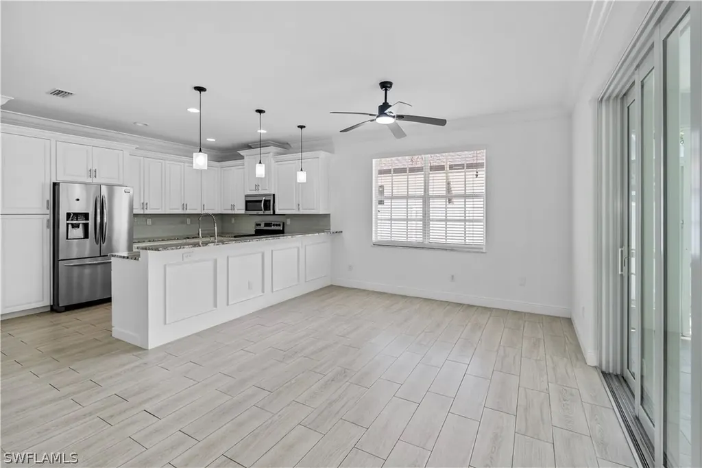 183 7th Street Naples FL 34113