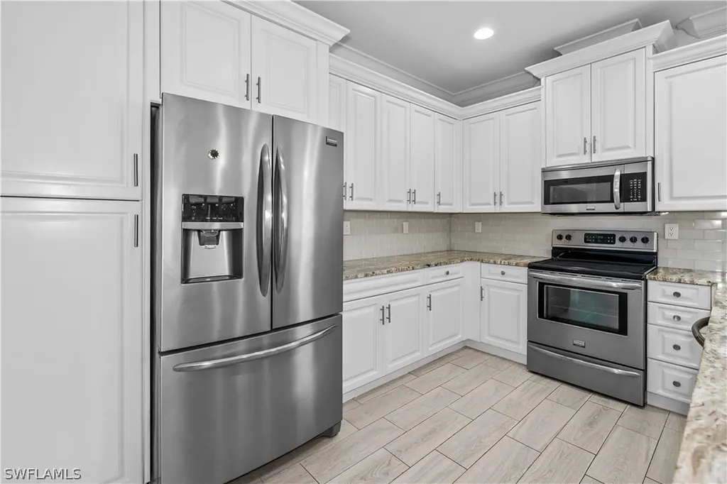 183 7th Street Naples FL 34113