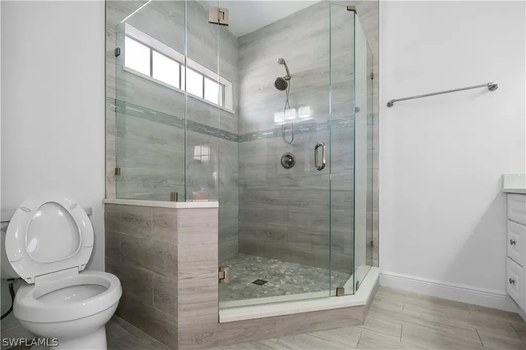 183 7th Street Naples FL 34113