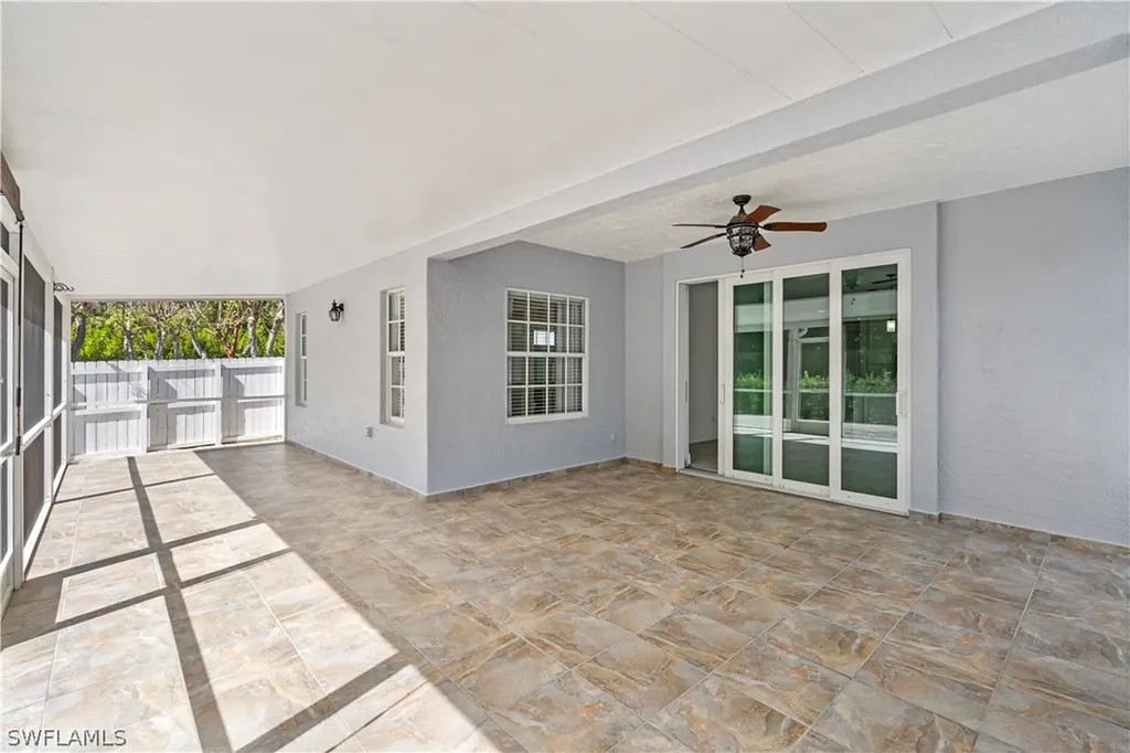 183 7th Street Naples FL 34113