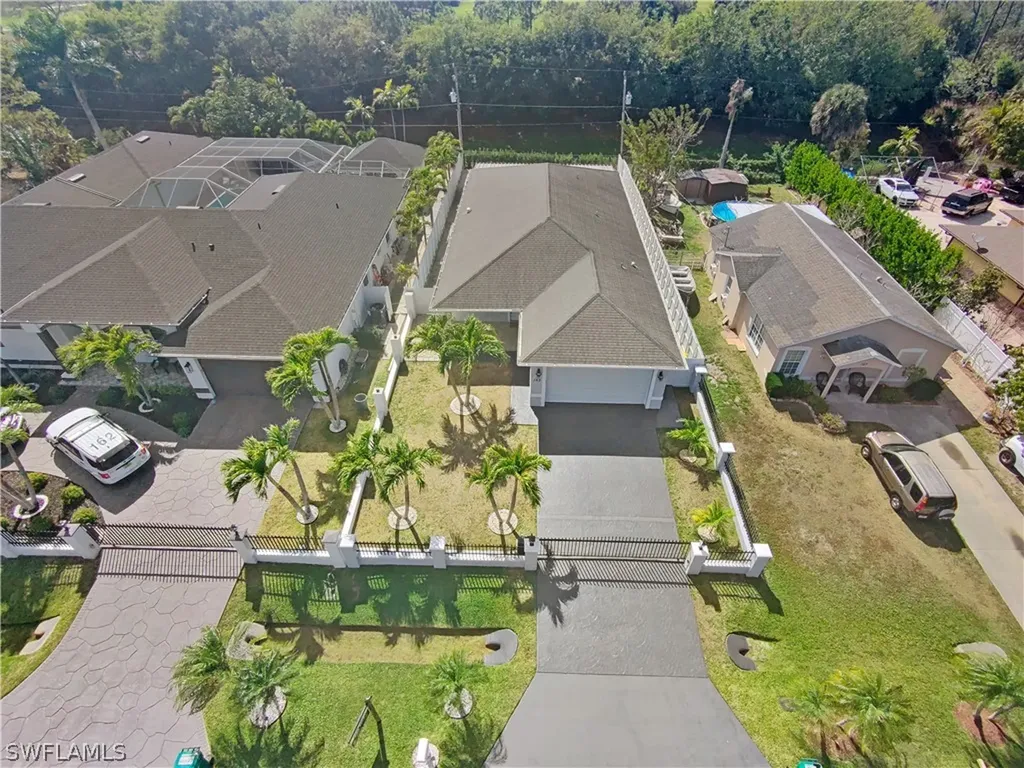 183 7th Street Naples FL 34113