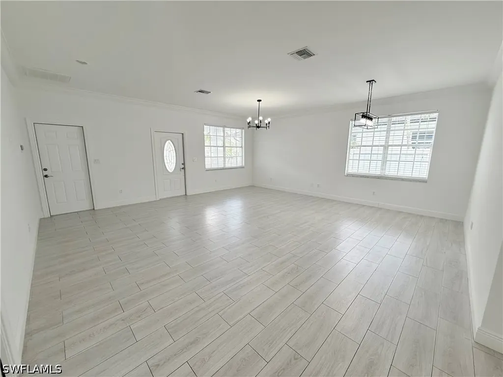 183 7th Street Naples FL 34113