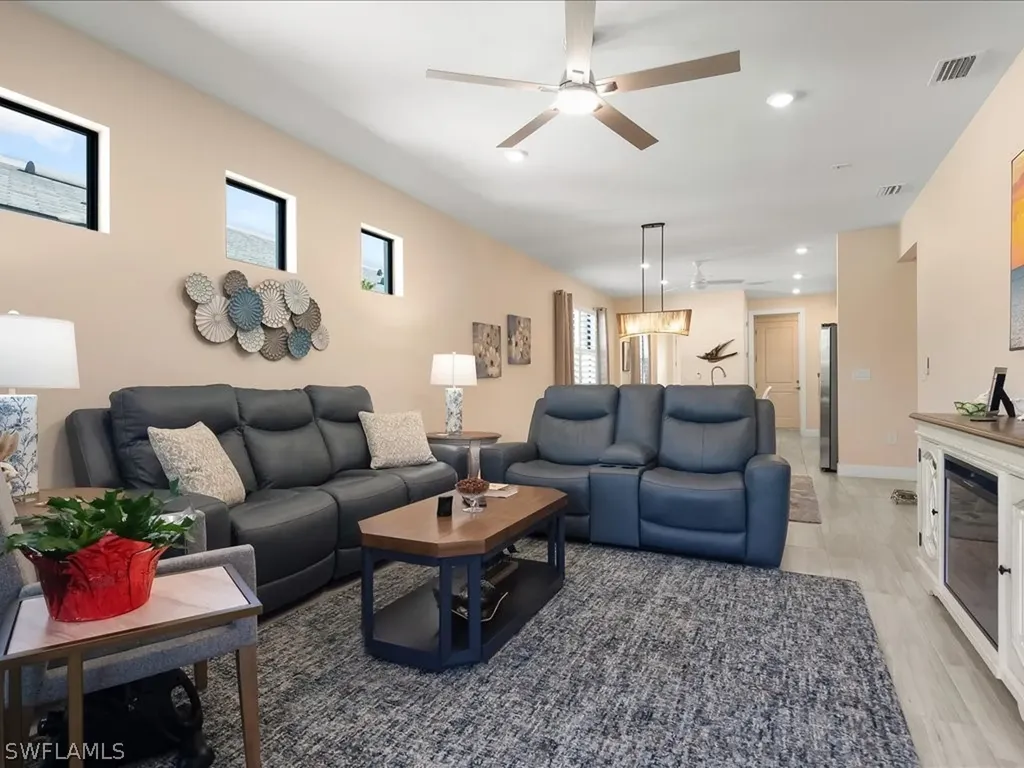 1923 Sierra Court Naples FL 34120