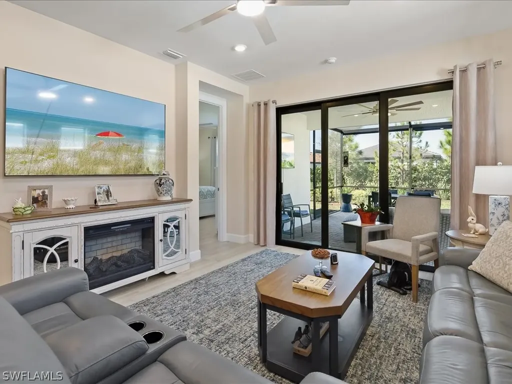 1923 Sierra Court Naples FL 34120