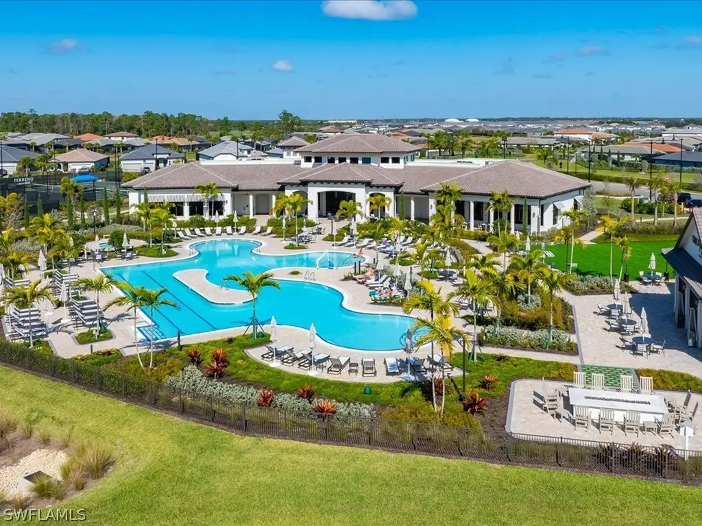 1923 Sierra Court Naples FL 34120